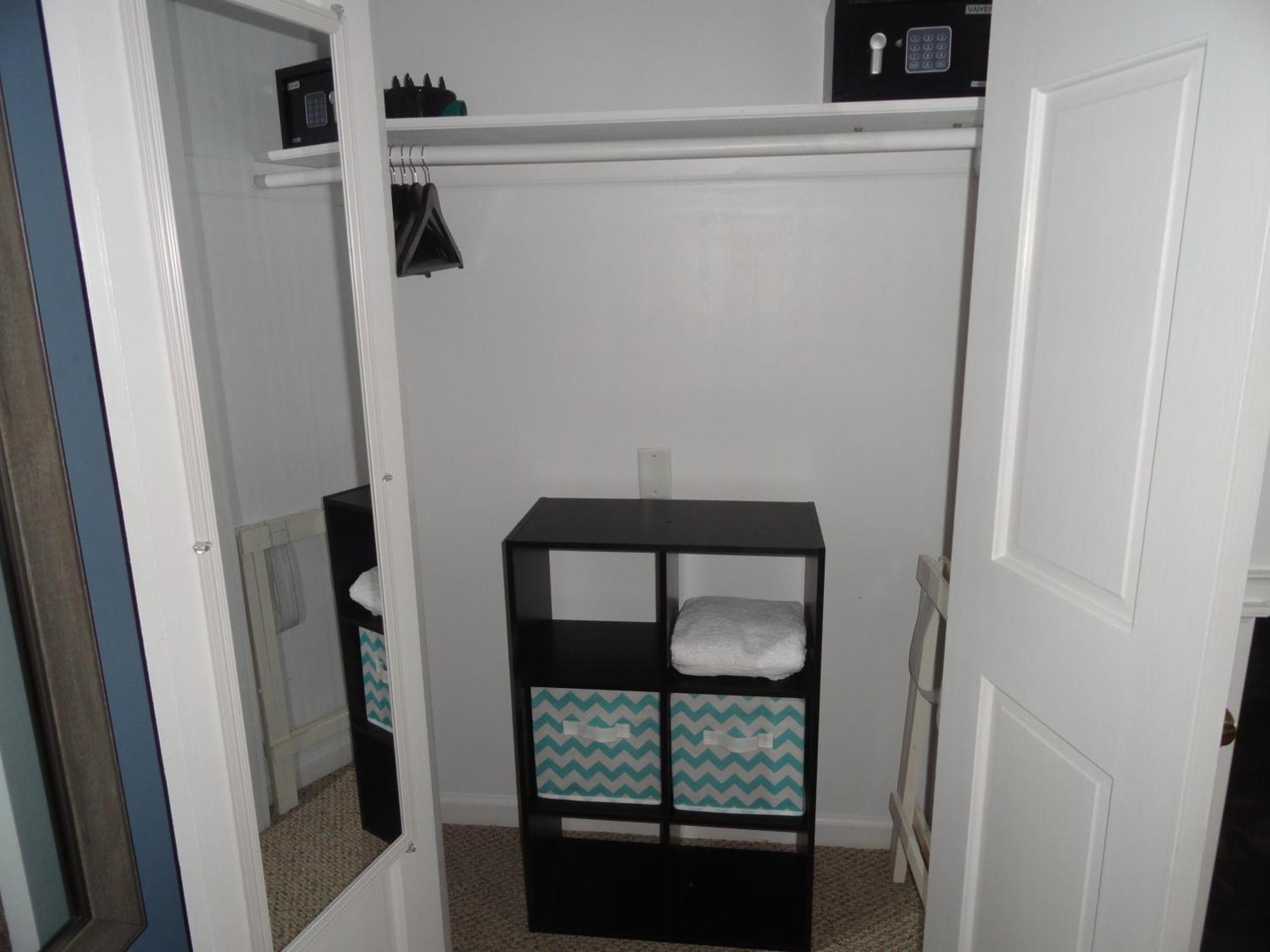 The Bond 1786 Inn (Adults Only) Warrensburg Habitación foto