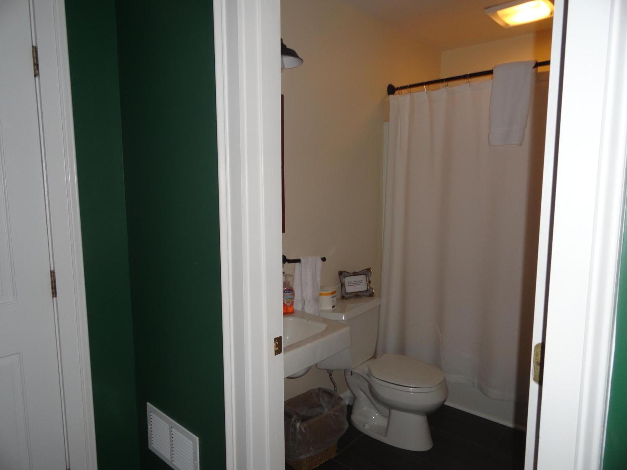 The Bond 1786 Inn (Adults Only) Warrensburg Habitación foto